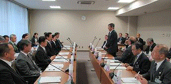 平成27年3月24日に行われた和歌山県・和歌山市政策連携会議の画像です。