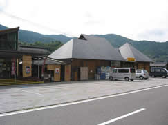 道の駅SanPin中津の外観