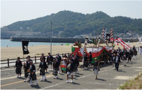 和歌祭の様子