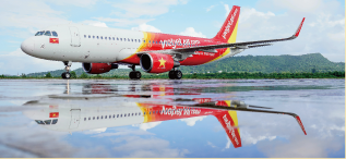 ベトナムチャーター便の飛行機の写真