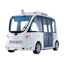 自動運転バスの画像