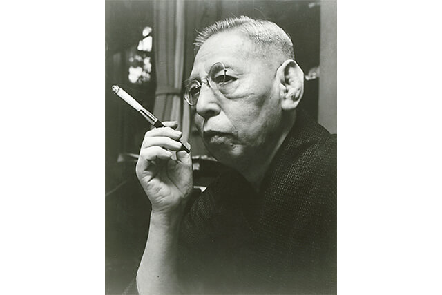 佐藤春夫肖像写真