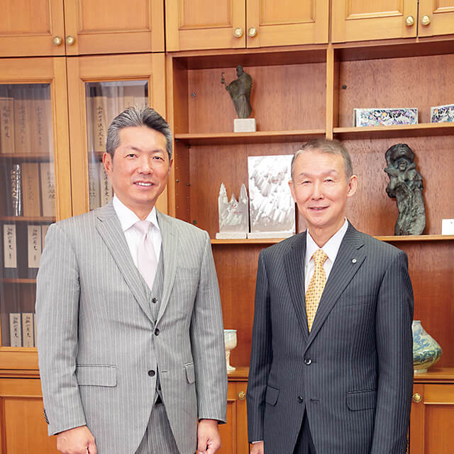 小久保氏と岸本周平知事