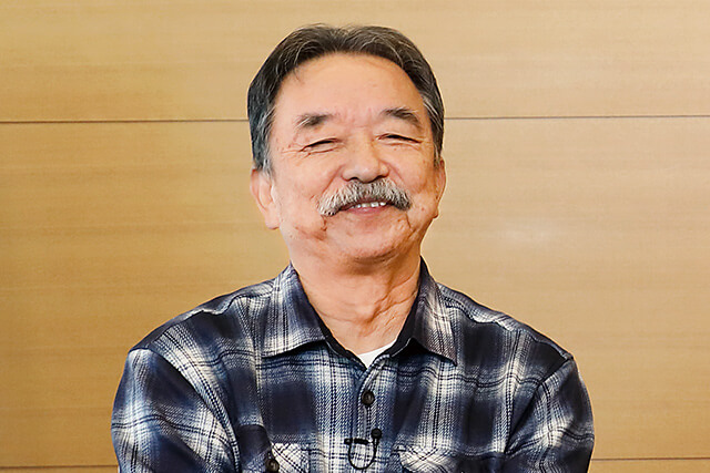 対談中のはせがわゆうじ氏
