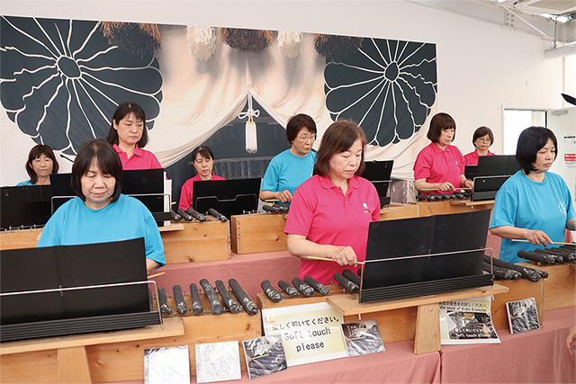大阪・関西万博に田辺の代表として出展する炭琴サークル