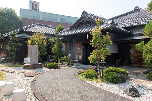 稲むらの火の館