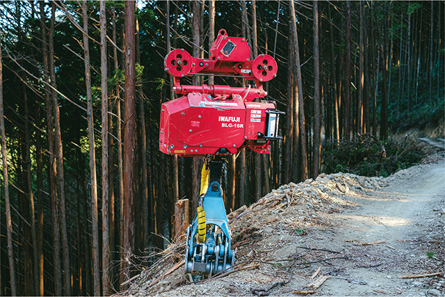 新たな架線集材システムである架線式グラップル