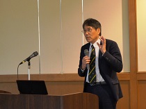 中村　良平氏　記念講演の写真