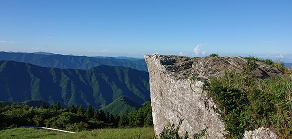 ⑧火上げ岩