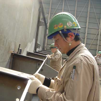 高田機工株式会社 和歌山工場(海南市)屋野 勇治さん 32歳の写真