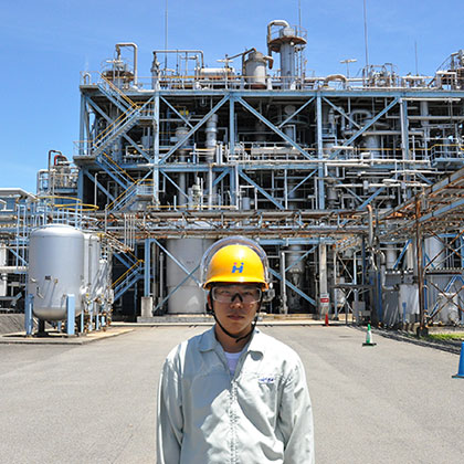 本州化学工業株式会社（和歌山市）中西　和幸さん　30歳の写真