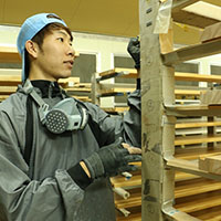 丸紀木材工業株式会社（御坊市）塩嵜　基紀さん　20歳の写真4