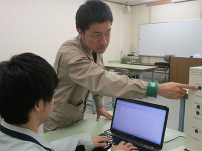 日鉄住金ビジネスサービス和歌山株式会社(和歌山市)中村 拓也さん 32歳の写真