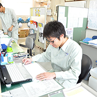 小西化学工業株式会社（和歌山市）片山　尚紀さん　30歳の写真2