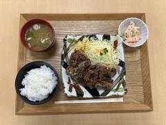 くじらのやわらか塩麴竜田揚げ定食