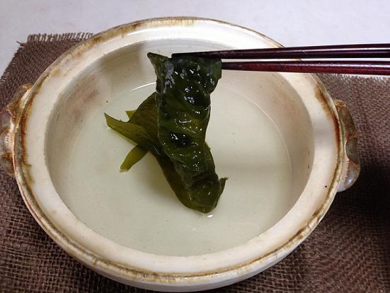 ワカメしゃぶしゃぶ(写真)