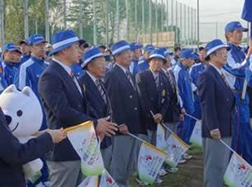 入場行進の出番を待つ和歌山県選手団の画像