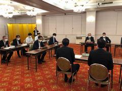三県議会①