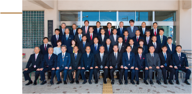 第19期和歌山県議会議員の集合写真
