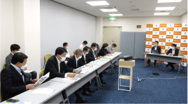 株式会社南紀白浜エアポート(白浜町)にて調査を行っている様子の画像