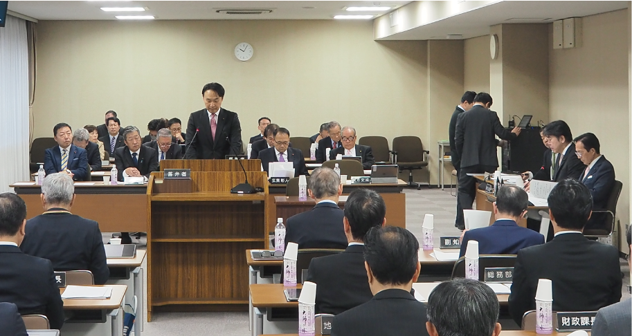 予算特別委員会の様子の写真