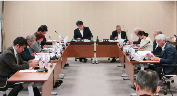 第決算特別委員会の様子