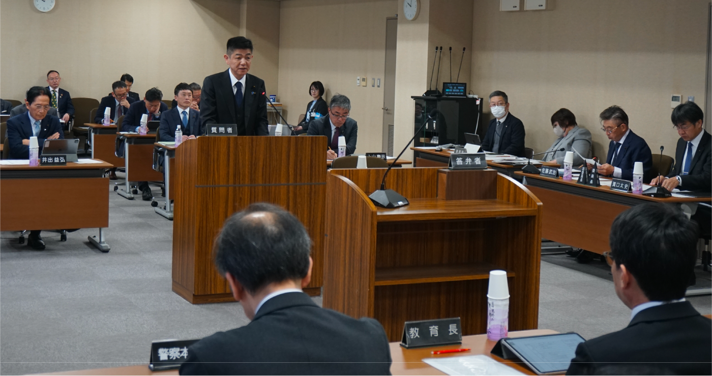 予算特別委員会の様子